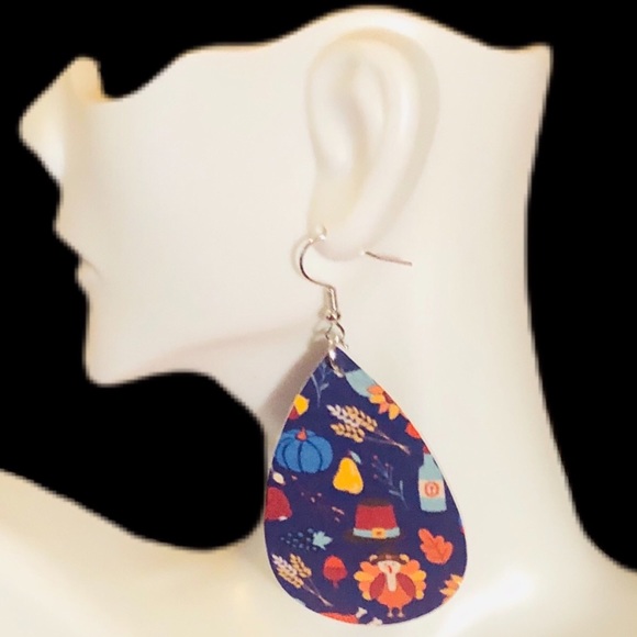 3 FOR $15 BRAND NEW FALL & THANKSGIVING EARRINGS - Picture 2 of 2